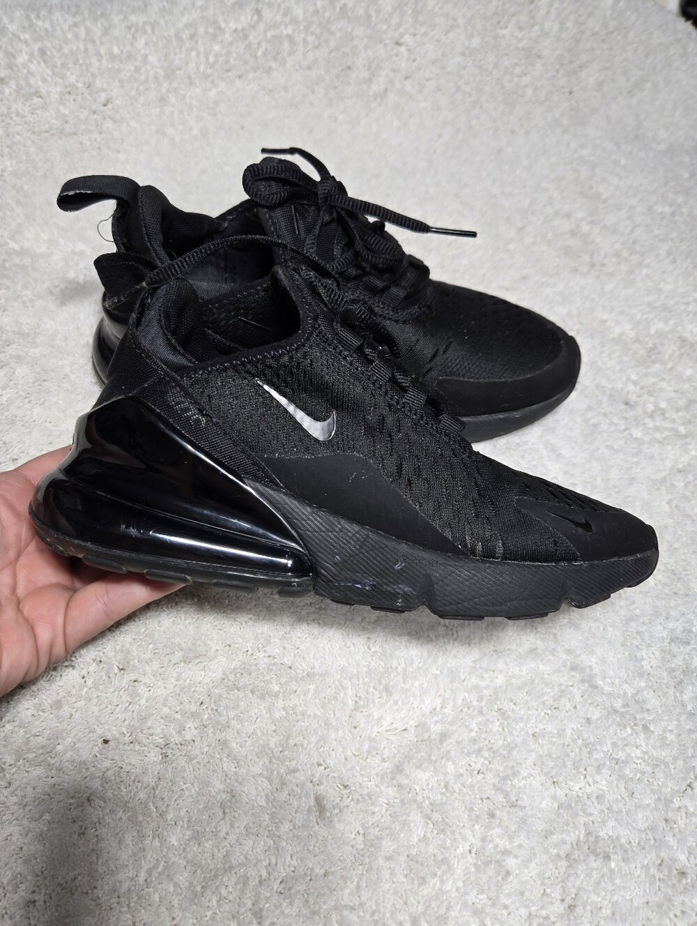 Nike Air 270's All Black Women's Sz 5.5